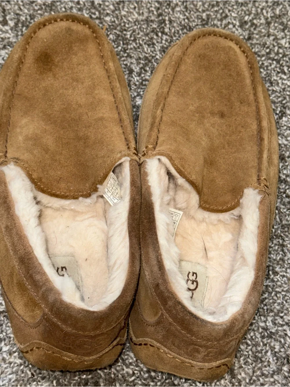 UGG men’s size 12 tan suede slippers